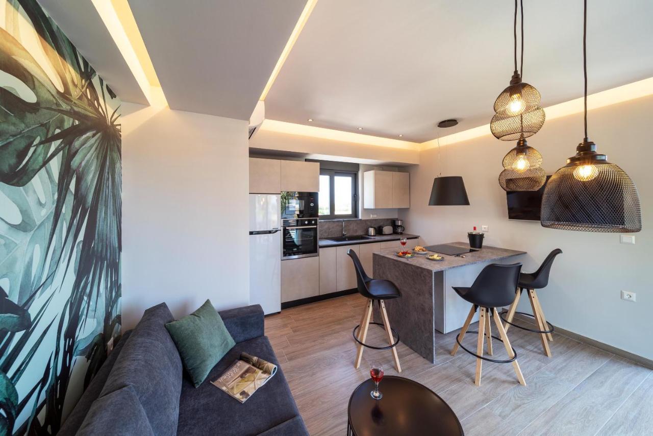 Palmeral Luxury Suites Kremasti  Bagian luar foto