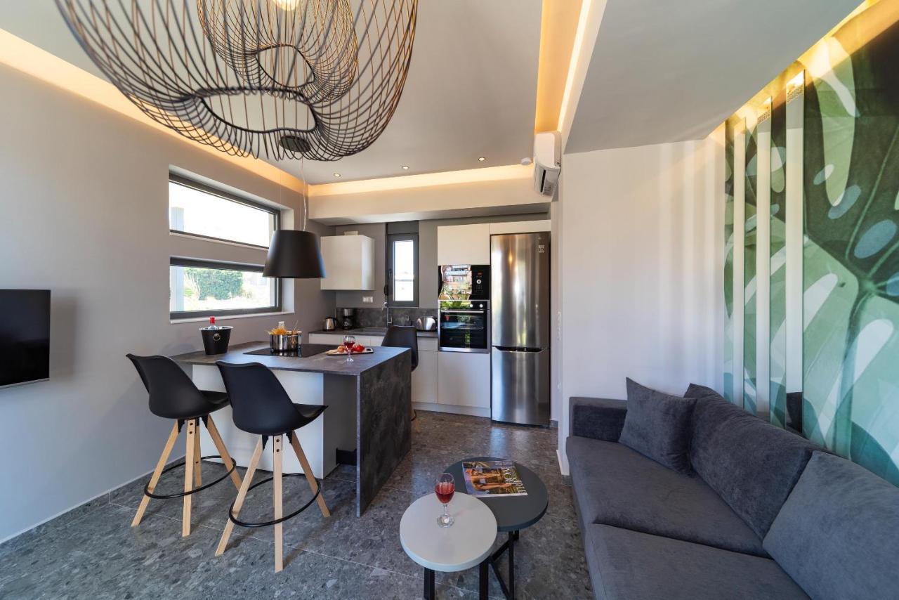 Palmeral Luxury Suites Kremasti  Bagian luar foto