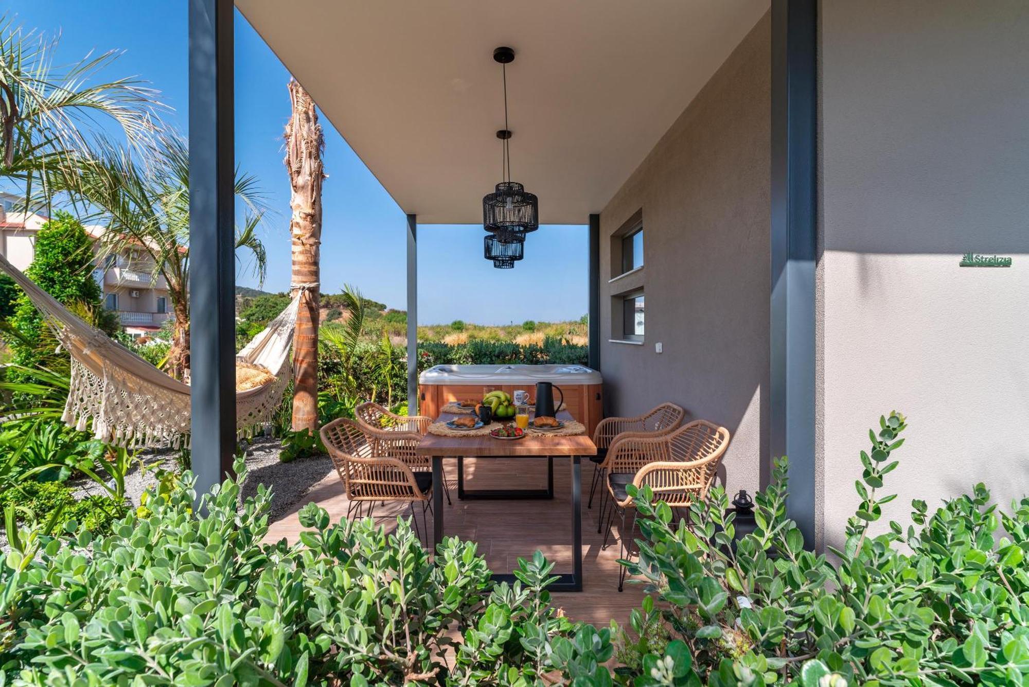Palmeral Luxury Suites Kremasti  Ruang foto